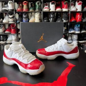 2016 Air Jordan 11 Retro Low 'Cherry' 2016 Size 8.5 Mens